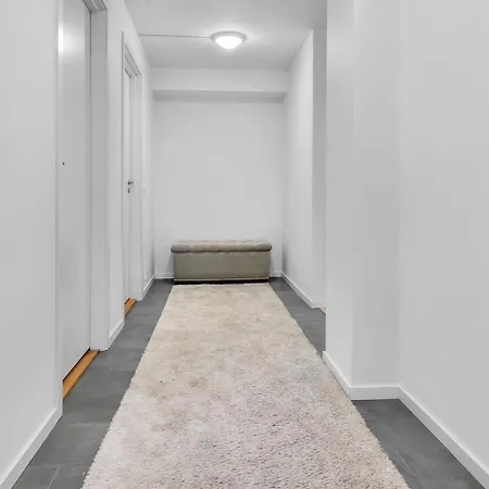 Daire Pa Stranda I Sengetoy Er Inkludert I Prisen