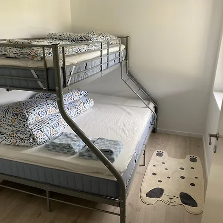 Pa Stranda I Sengetoy Er Inkludert I Prisen Appartement *