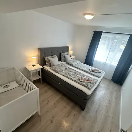 Daire Pa Stranda I Sengetoy Er Inkludert I Prisen *